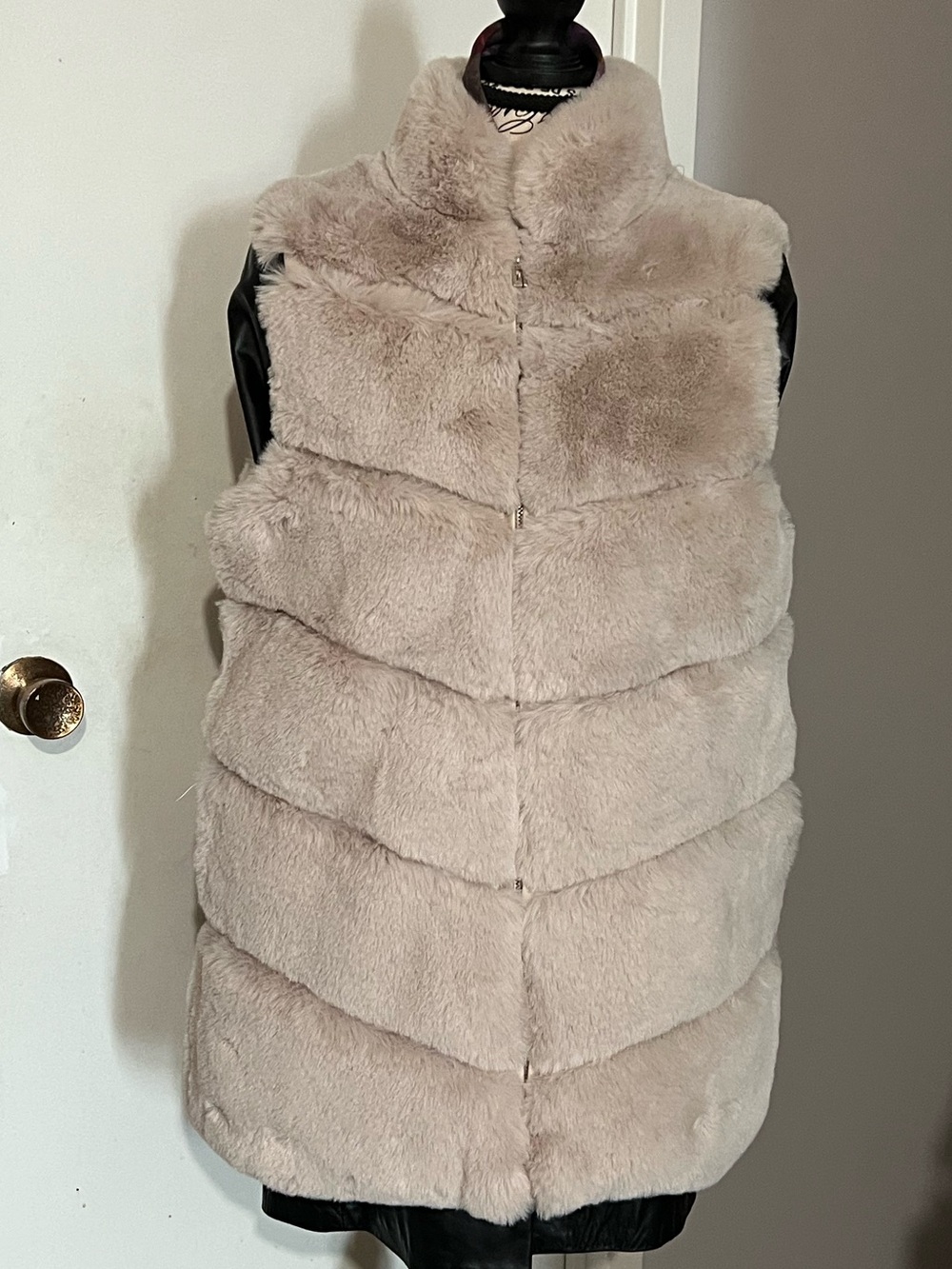 Plush Faux Fur Sleeveless Vest - Light Taupe